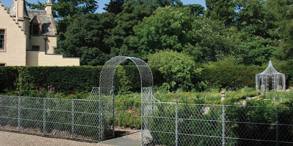 Arch-with-Trellis-Fence-Panels