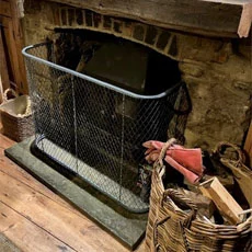 Custom wirework fireguard