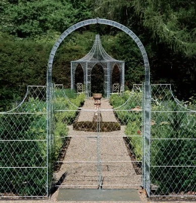 Zinc galvanized arch with double gates aldouire castle